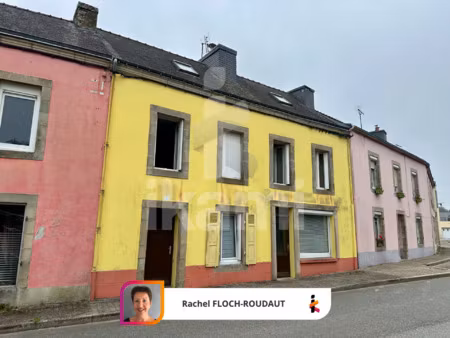maison de ville avec garage de 100 m2 à roudouallec