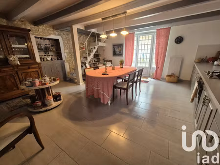 vente maison à saint-fort-sur-le-né (16130) : à vendre / 101m² saint-fort-sur-le-né
