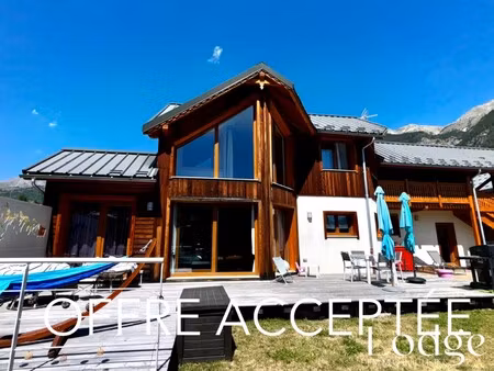 maison de luxe à vendre à saint-chaffrey