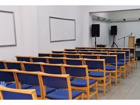 salle polyvalente / visibilité sur axe principal bruxelles