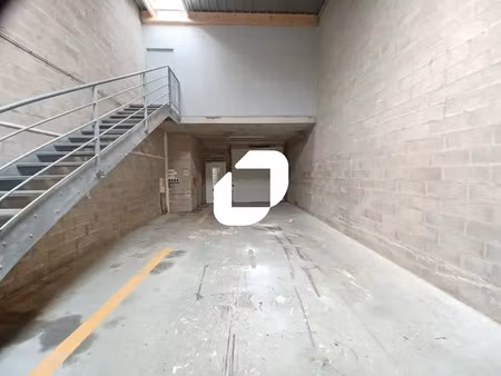 location locaux professionnels 118 m² à ozoir-la-ferriere (77330)  1 377 €