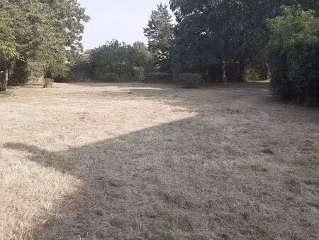 terrain 702 m² la villeneuve-en-chevrie