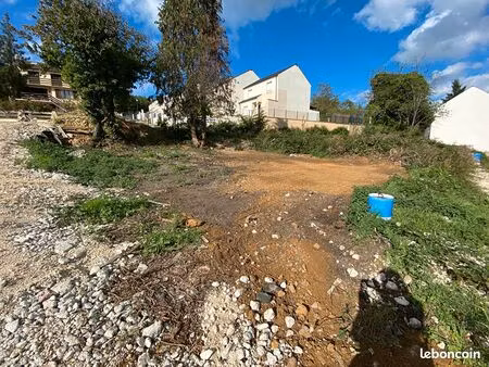 terrain 460 m² breuillet