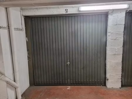 box fermé tout proche de montgomery
