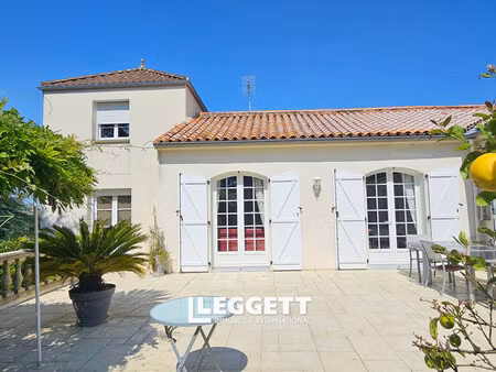 maison 10 pièce(s)  longèves