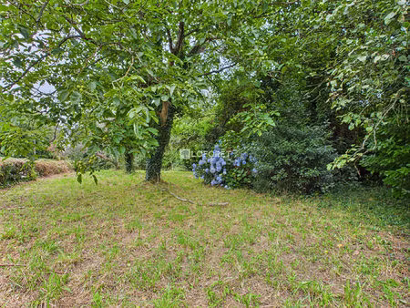 terrain constructible plonéour lanvern 868 m2