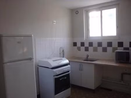 location appartement 1 pièce à talence (33400)  330 €