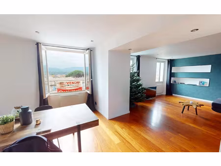 appartement pignans 100 m² t-3 à vendre  160 000 €