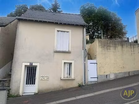 vente immeuble à segre (49500) : à vendre / 36m² segre