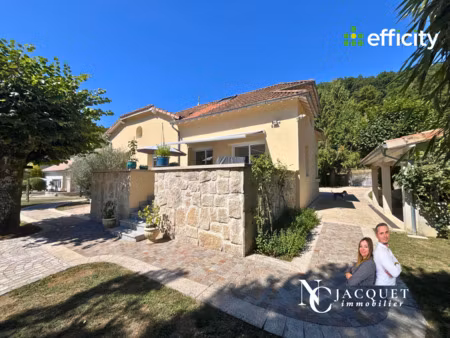 maison 7 pièces - 275 m²