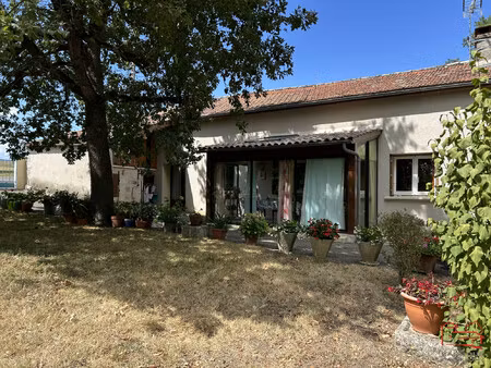 maison t4 avec jardin  dépendances et garage