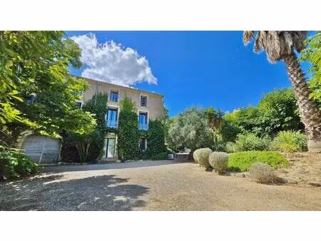 maison de maître de caractère avec 6 chambres  piscine  jardin et grange – proche pézenas