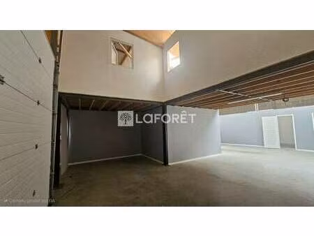 vente bureaux et commerces à caudebec-lès-elbeuf (76320) : à vendre / 195m² caudebec-lès-e