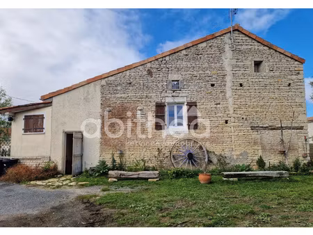 longère de 87m2 et 500 m2 de dépendances (grange  chai  atel