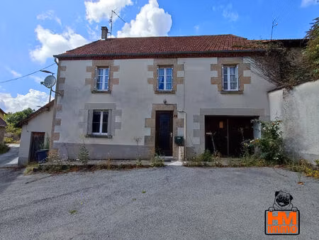 maison + dépendances avec grand terrain et bois