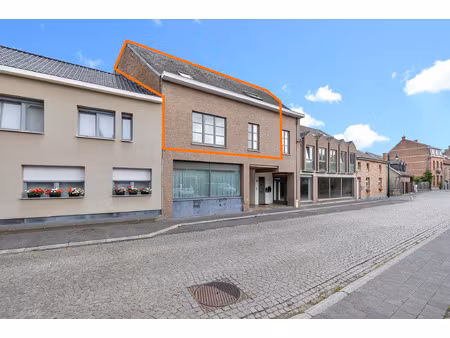 appartement te koop in roosdaal met 3 slaapkamers