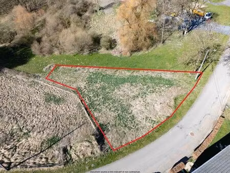 terrain 8 ares  emplacement idéal commune de fauvillers