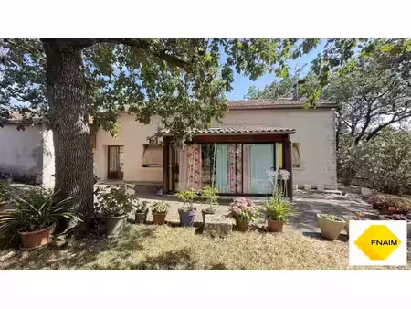 maison t4 avec jardin  dépendances et garage