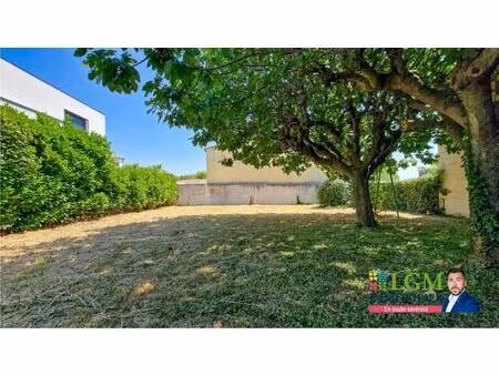 terrain à vendre gallargues-le-montueux  viabilisé et libre de construction pour projet pr