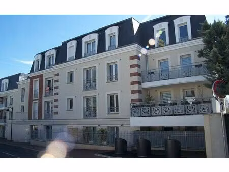 location appartement  m² t-2 à verneuil-sur-seine  880 €