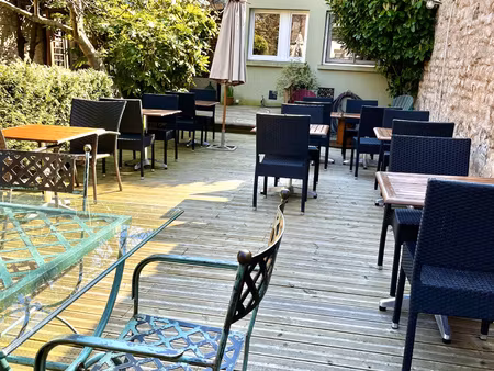 fond de commerce + murs 390000eur