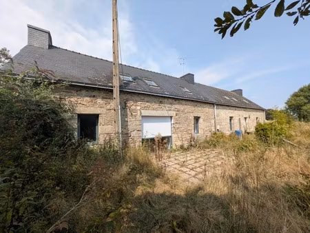 saint caradec tregomel longere de 208m² de 8 pieces environ sur parcelle de 1600m²