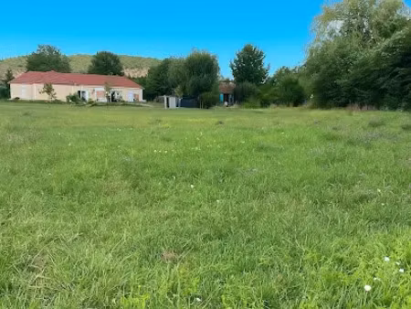 vente terrain 1860 m² à lanzac (46200)  40 300 €