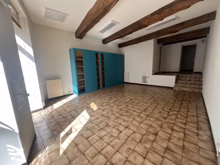 appartement t3 - a renover - centre ville - semur en auxois