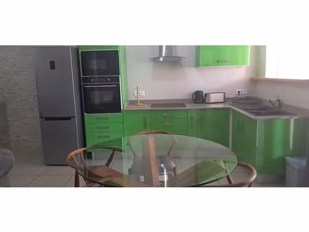 location appartement 2 pièces 48.5 m² à le moule (97160)  820 €