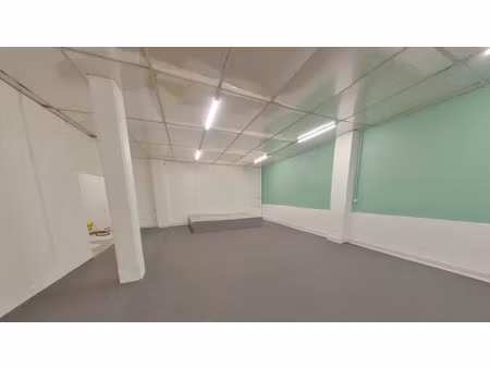 location locaux professionnels 220 m² à epernay (51200)  830 €