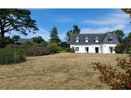 maison confort-meilars 265 m² t-8 à vendre  471 000 €