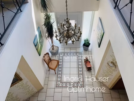 maison individuelle semi plain-pied -12 pieces-380 m2