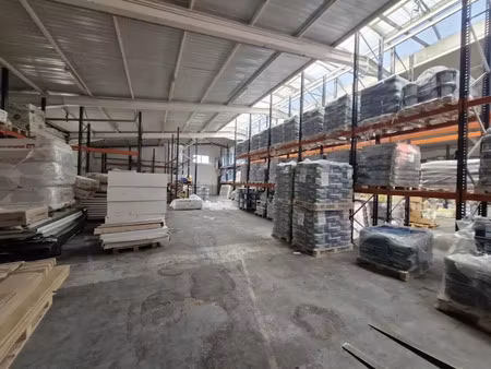 location locaux professionnels 1050 m² à lagny-sur-marne (77400)  9 975 €