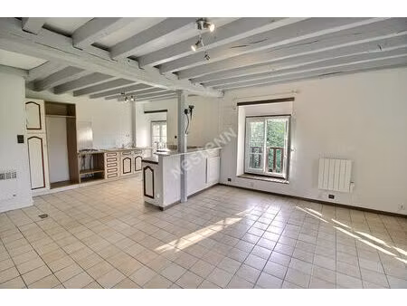 appartement f2 en duplex à coulombs