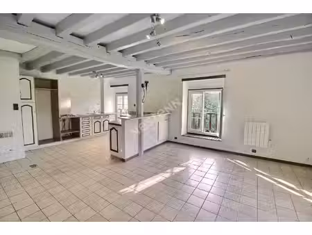 appartement f2 en duplex à nogent le roi