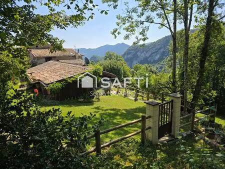 maison pierre et bois avec vue exceptionnelle