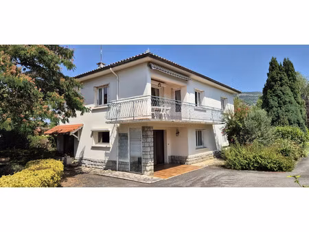 vente maison 6 pièces 178 m² foix (09000)