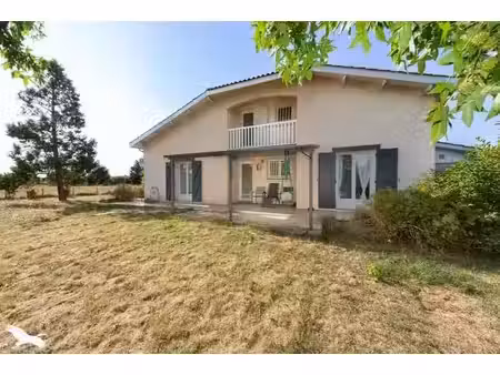 vente maison 5 pièces 145 m² à mouliets-et-villemartin (33350)  250 000 €