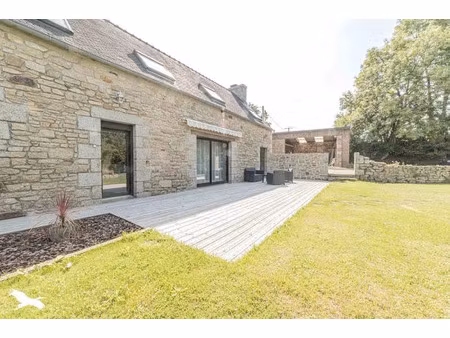 vente maison 6 pièces 143 m² à plourin-les-morlaix (29600)  260 190 €