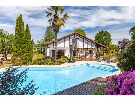 belle maison landaise sur son parc de 5000m2