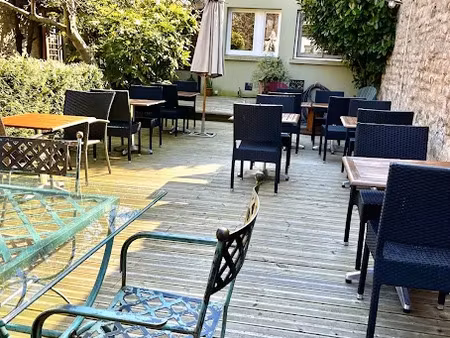 vente locaux professionnels 270 m² à mondeville (14120)  119 000 €