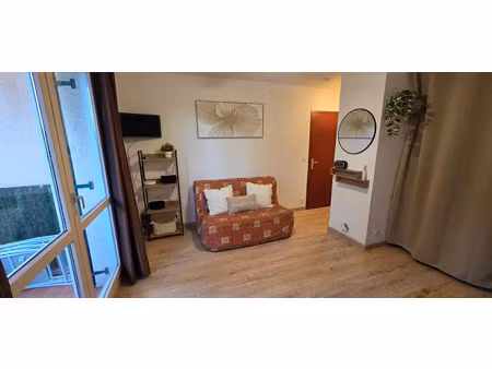 location meublée appartement 1 pièce 24 m² à saint-mandrier-sur-mer (83430)  690 €