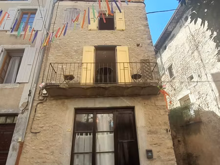 exclusivité-cœur du village de châtillon-en-diois/ maison en pierres avec balcon