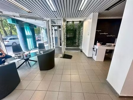 espace commercial / bureau à louer