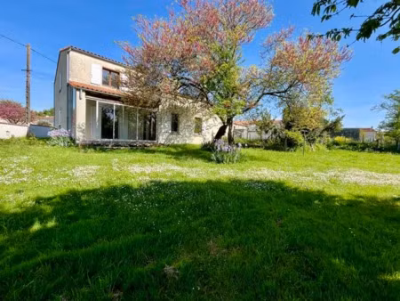 vente maison 6 pièces 135 m² à matha (17160)  119 460 €