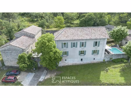 splendide maison de maître au coeur du parc naturel des monts de l'ardèche