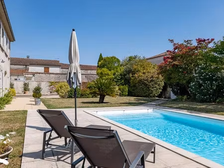 vente maison 7 pièces 220 m² à matha (17160)  296 520 €