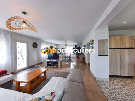 maison 10 pièces 313m² proche dole sur un terrain de 2186m²