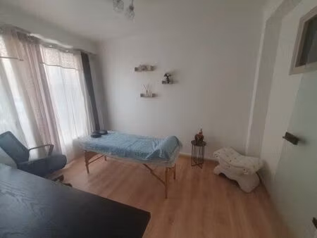 location bureau 56 m² à perpignan (66000)