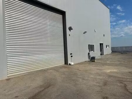 local commercial à vendre